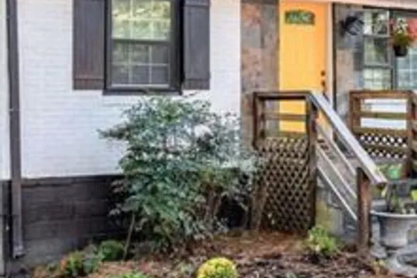 2873 GRESHAM RD