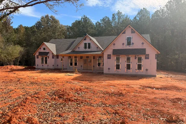 221 HIDDEN MEADOWS DR