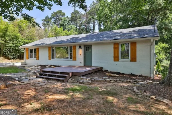 1976 DERING CIR