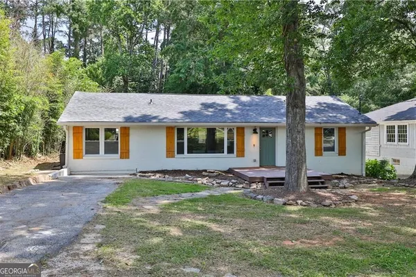 1976 DERING CIR