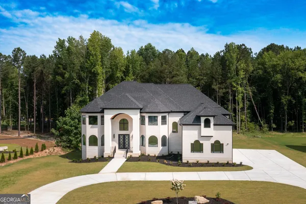 210 WALTHAM WAY