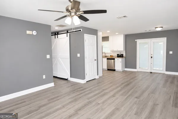 110 BRADLEY CIR