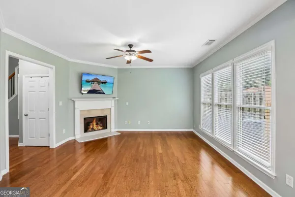 1370 WINSHIRE CV