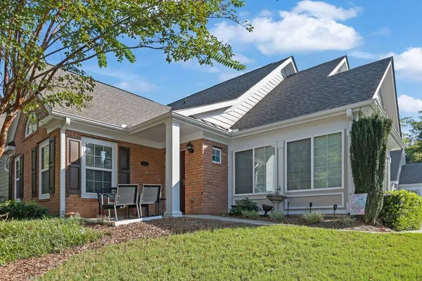 6112 MENLOW CT