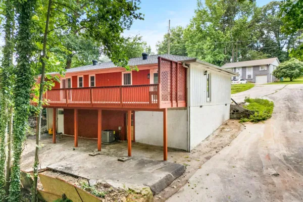 4049 GREEN OAK DR