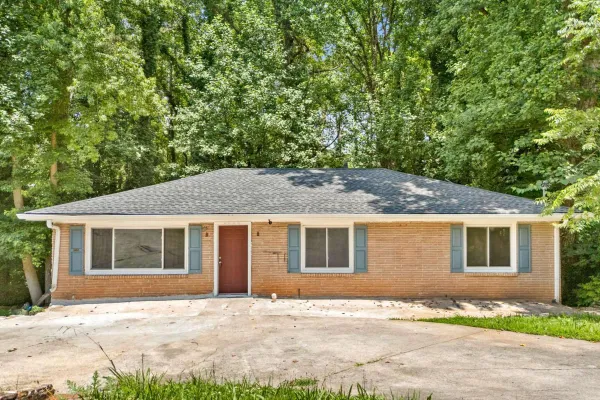 4049 GREEN OAK DR