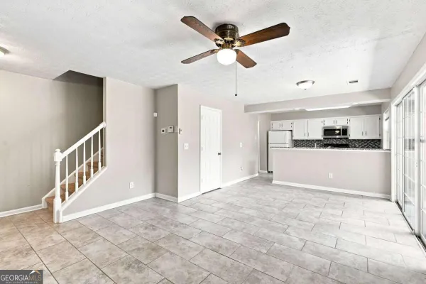 5557 CLOVER RISE LN