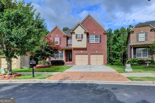 2511 ROYSTON DR