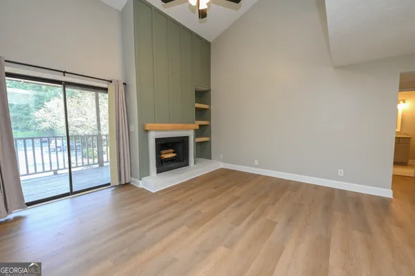 3930 CEDAR CIR