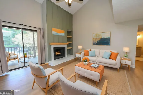 3930 CEDAR CIR