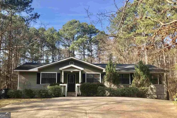 425 PELICAN CIR