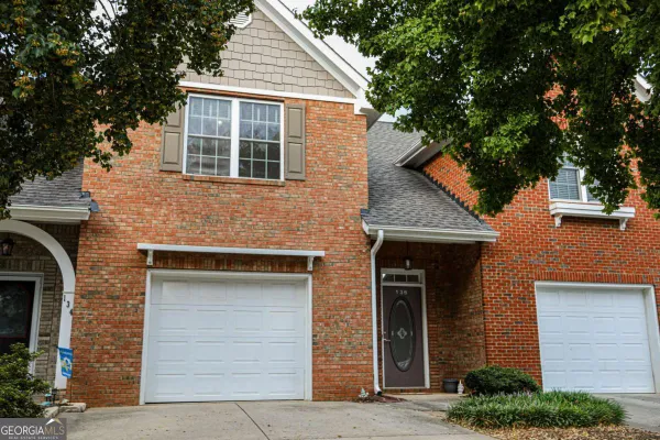 136 WISTERIA DR