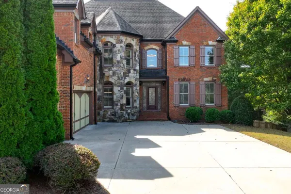 2680 MOON CHASE LN