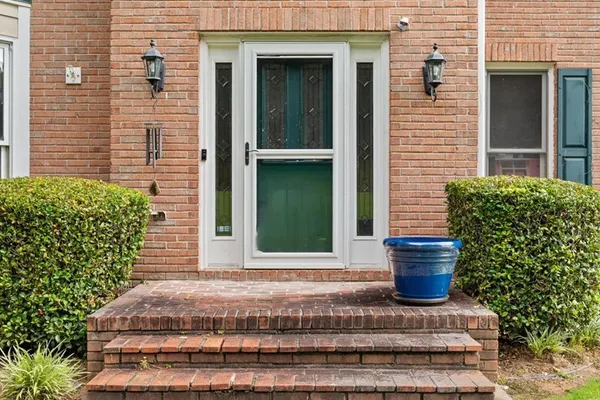 2900 CAMARY PLACE DR