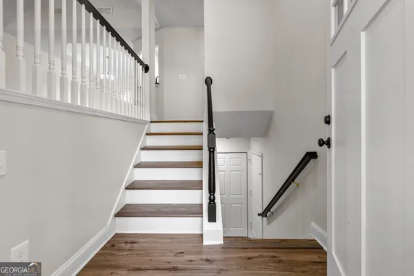 120 WOODSTREAM DR