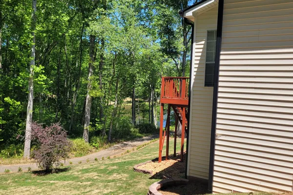 26 PARLOR CIR