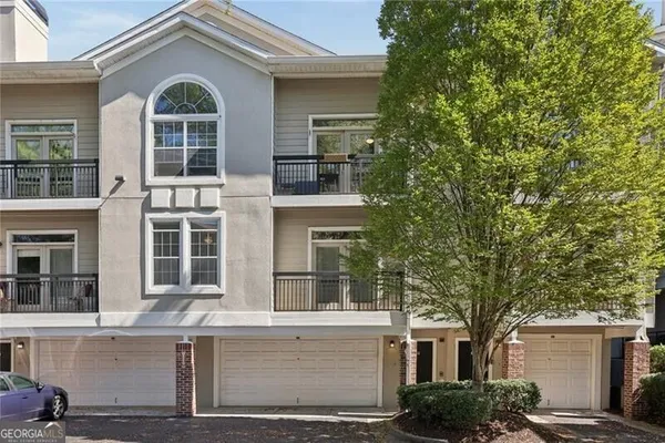 4254 RIVER GREEN DR 611