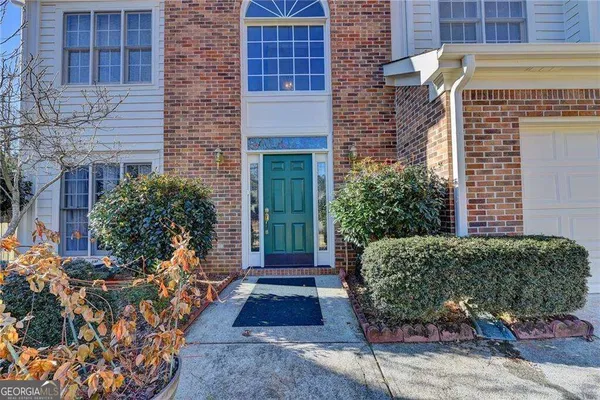 2390 WALNUT GROVE WAY