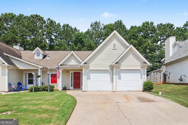 145 COURTYARD LN