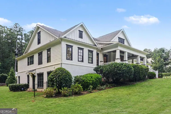 365 SAINT MARYS LN