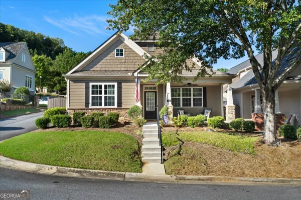 301 GLENS WAY