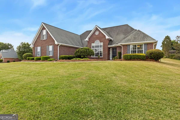 800 KARIE DR