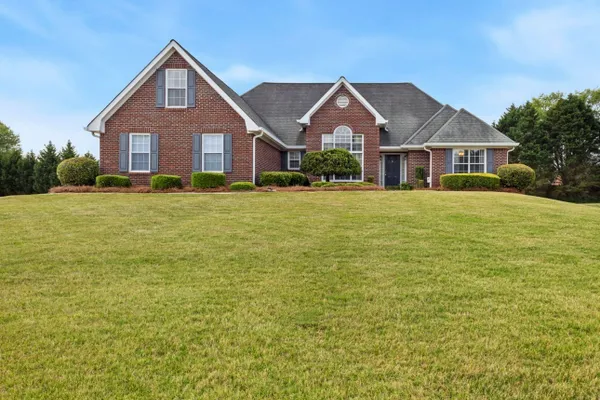 800 KARIE DR