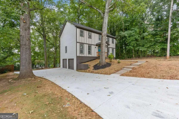 1001 GUNNERS WALK