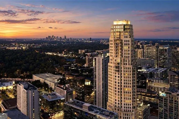 3376 PEACHTREE RD 34A