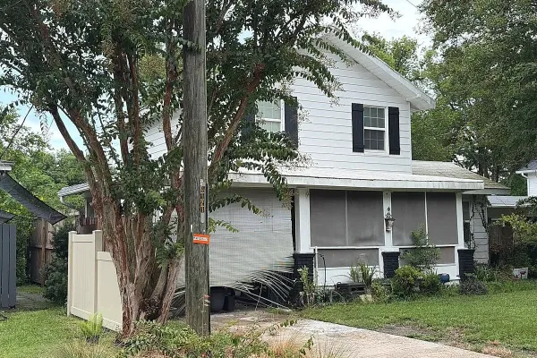 4119 LEXINGTON AVE