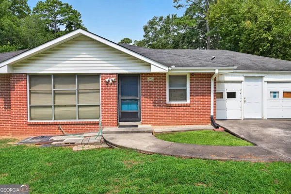 3130 STRATFORD ARMS DR