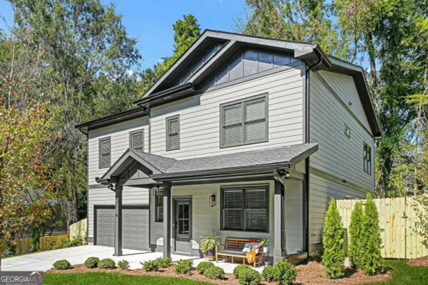 3214 ROBINSON AVE