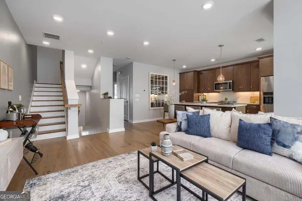 1050 STACKS AVE 1506