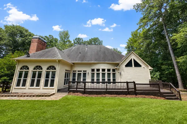 401 STURDIVANT CT