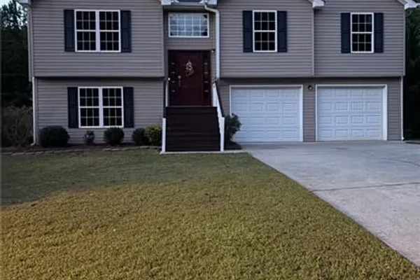 5482 LATHAM MANOR DR