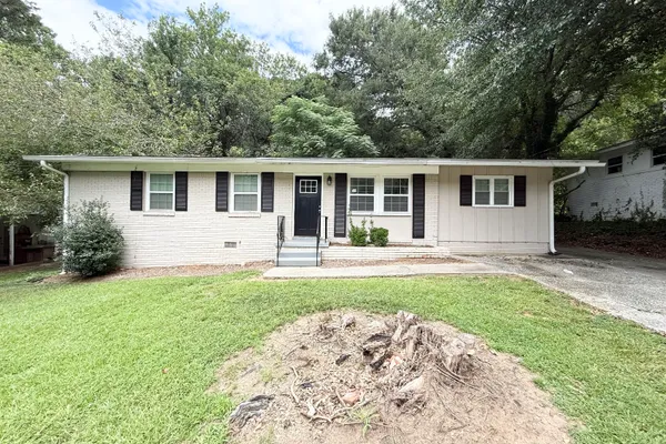 310 OAK DR