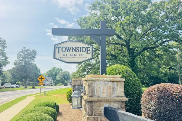 1713 TOWNSIDE DR
