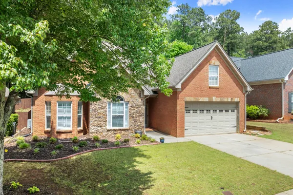 2110 RETREAT HAVEN LN