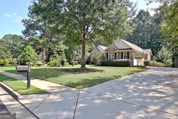 175 DONEGAL DR