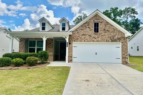 158 ROLLING HILLS PL