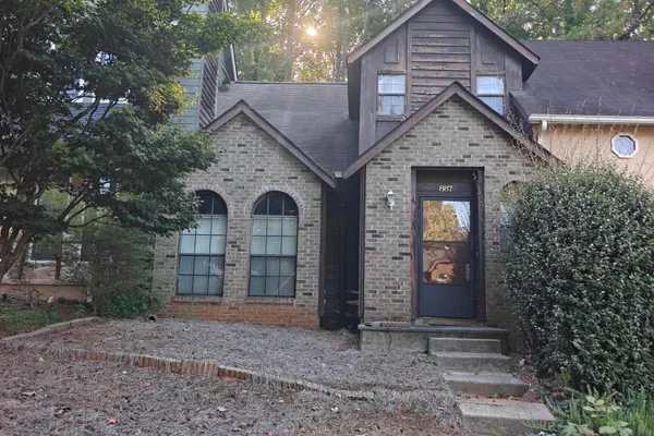 887 BRANDY OAKS LN