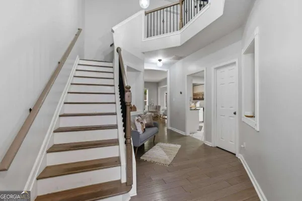 4922 BERKELEY OAK CIR