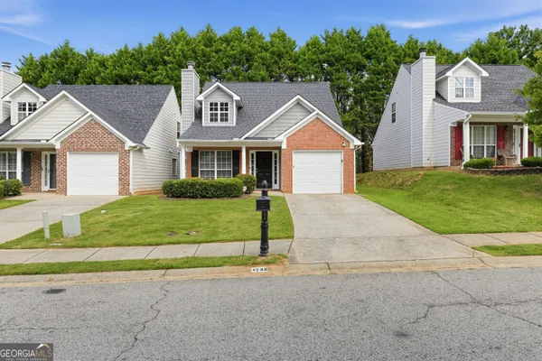 4533 RAVENWOOD PL