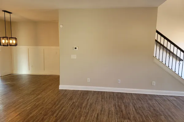 512 KNOLLWOOD