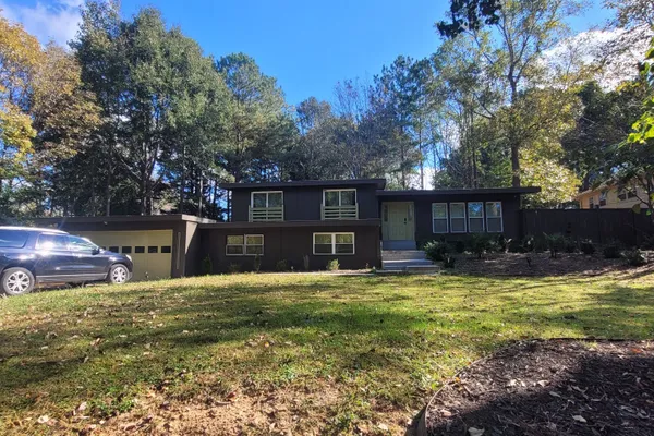 5169 CHALET COU 5606 CHALET CT