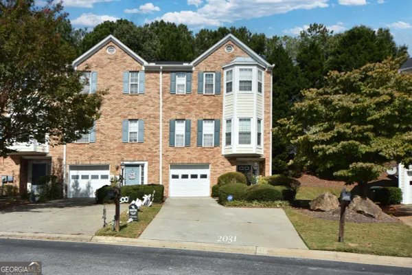 2031 PINNACLE POINTE DR