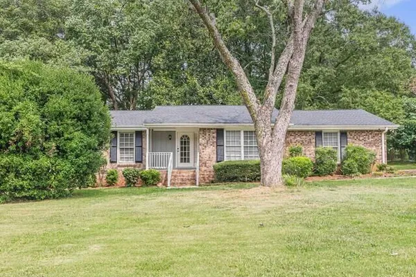 2521 COUNTRY CLUB DR