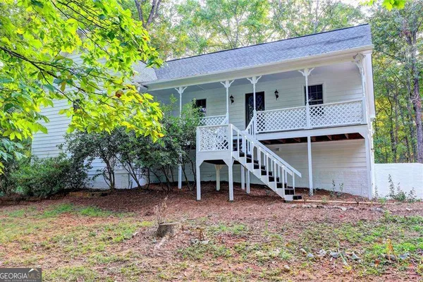 214 VALLEY BROOK DR