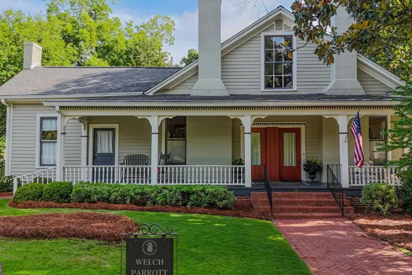 9 TEMPLE AVE