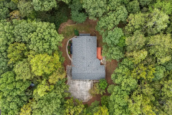 90 BRADLEY CT